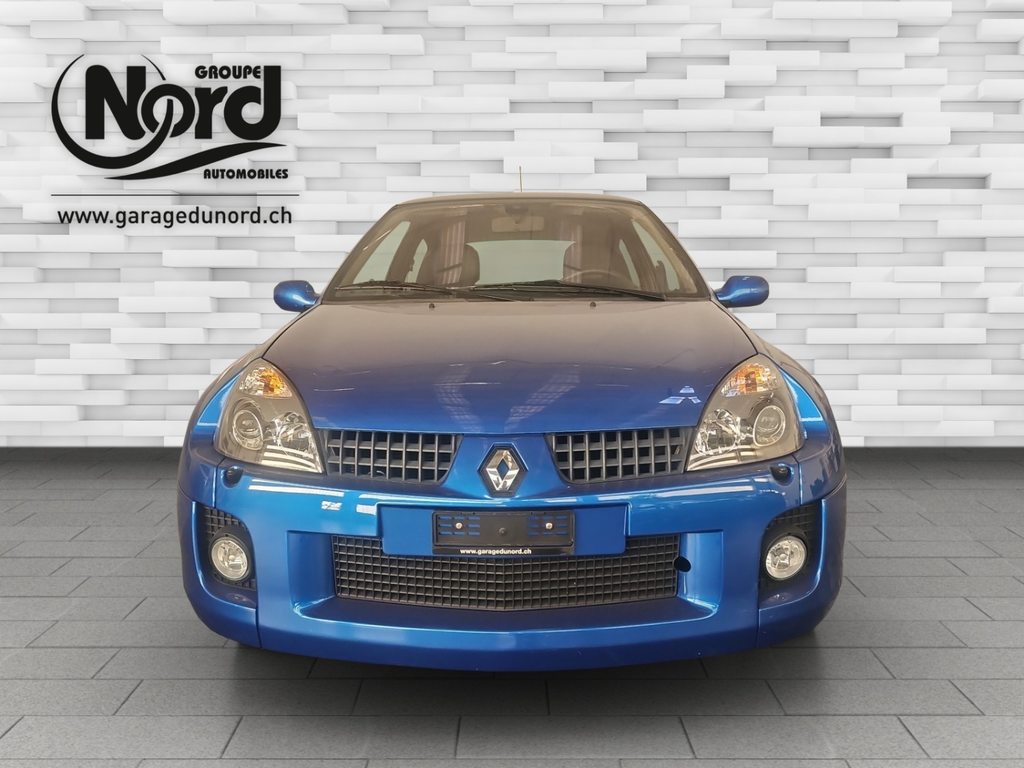 RENAULT Clio 3.0 V6 Sport, Benzin, Occasion / Gebraucht, Handschaltung - 7