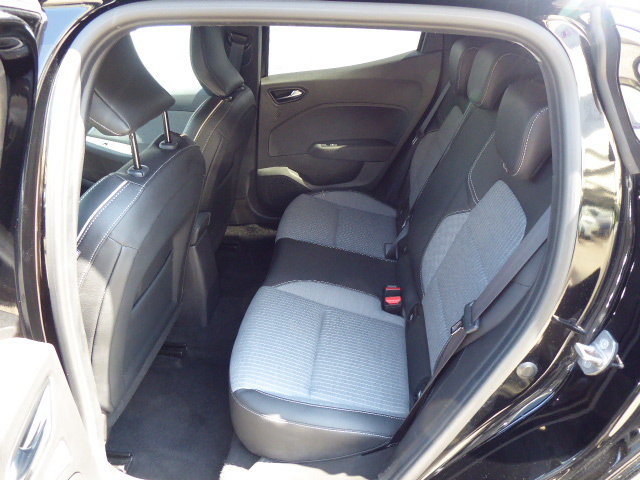 RENAULT Clio 1.6 E-Tech techno, Hybride Integrale Benzina/Elettrica, Occasioni / Usate, Automatico - 6