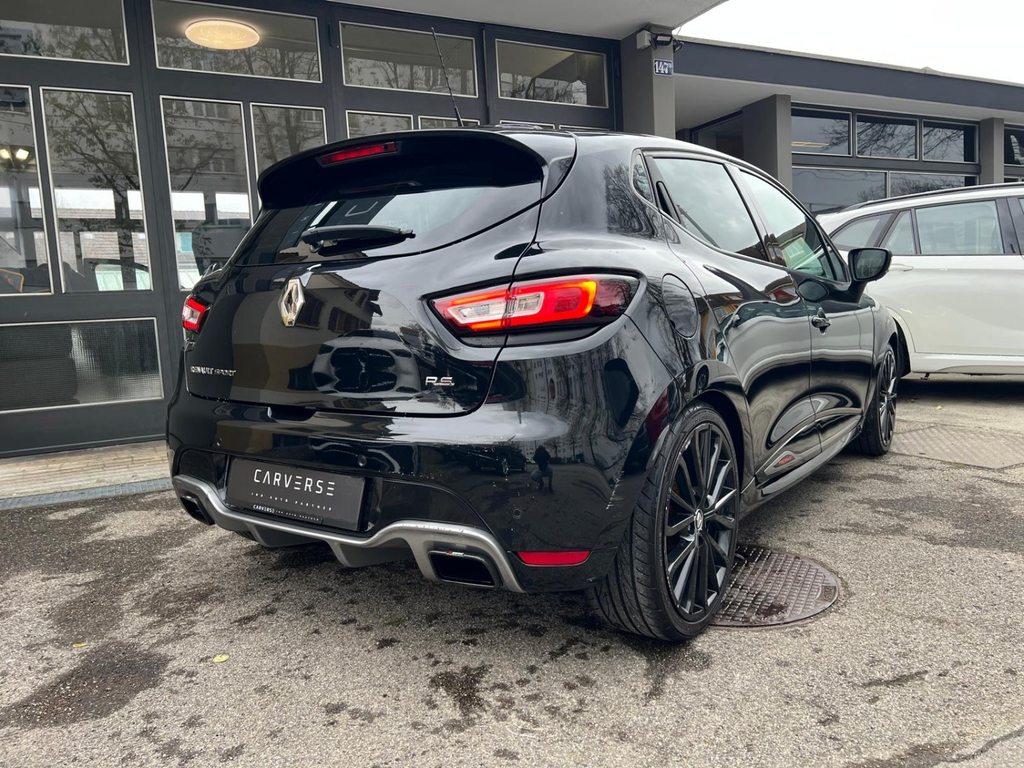 RENAULT Clio Sport 1.6 T RS 220 Trophy S/S, Petrol, Second hand / Used, Automatic - 4