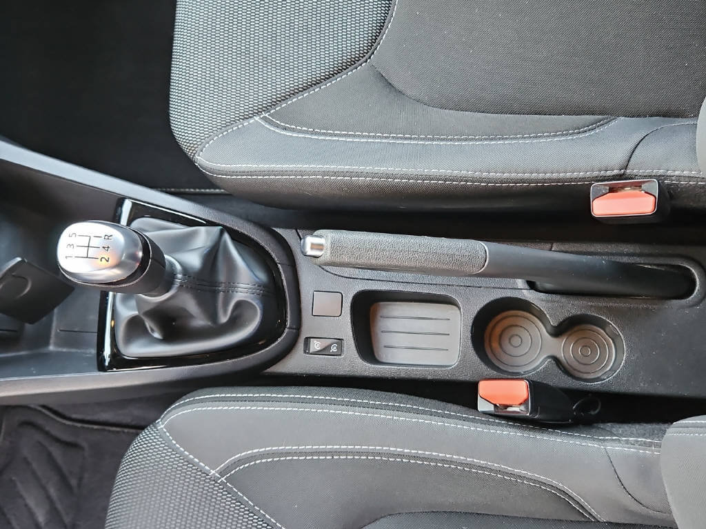 RENAULT Clio 0.9 TCe Zen S/S, Petrol, Second hand / Used, Manual - 7