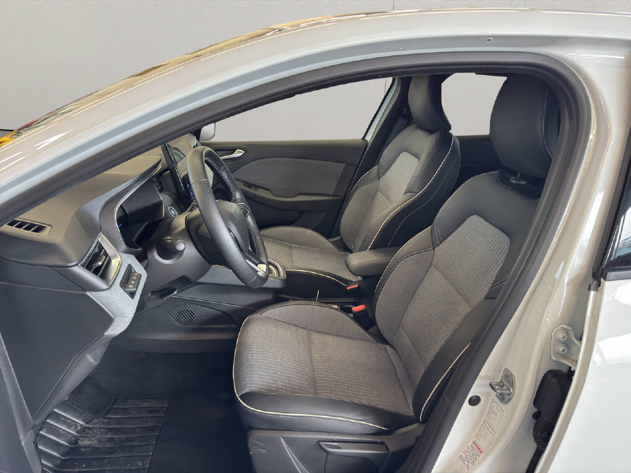 RENAULT Clio 1.6 E-Tech techno, Hybride Integrale Benzina/Elettrica, Occasioni / Usate, Automatico - 5