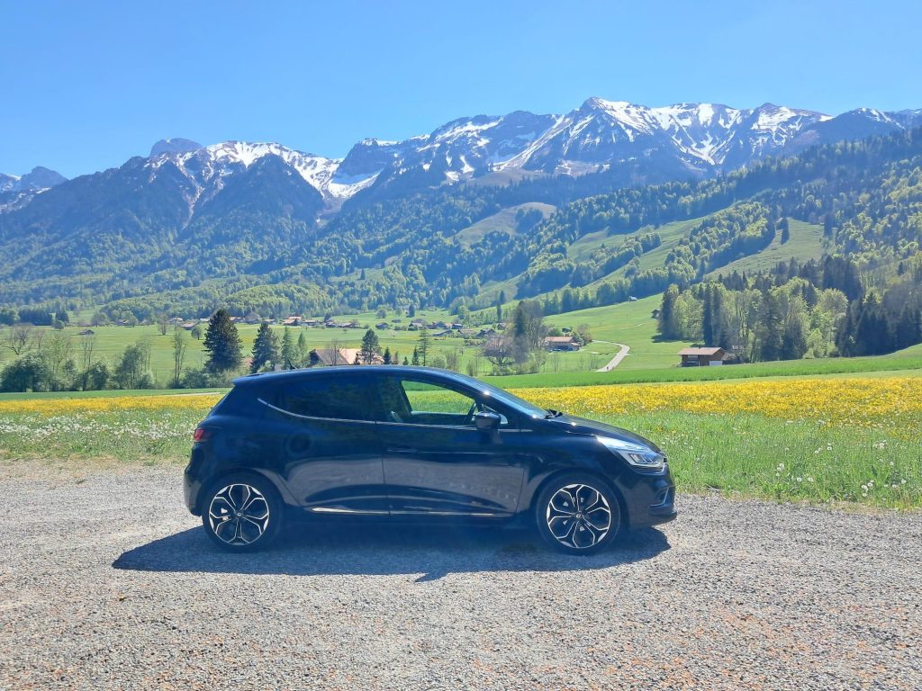 RENAULT CLIO 1.2 TCe 120 90th Anniv. S/S, Essence, Occasion / Utilisé, Automatique - 5
