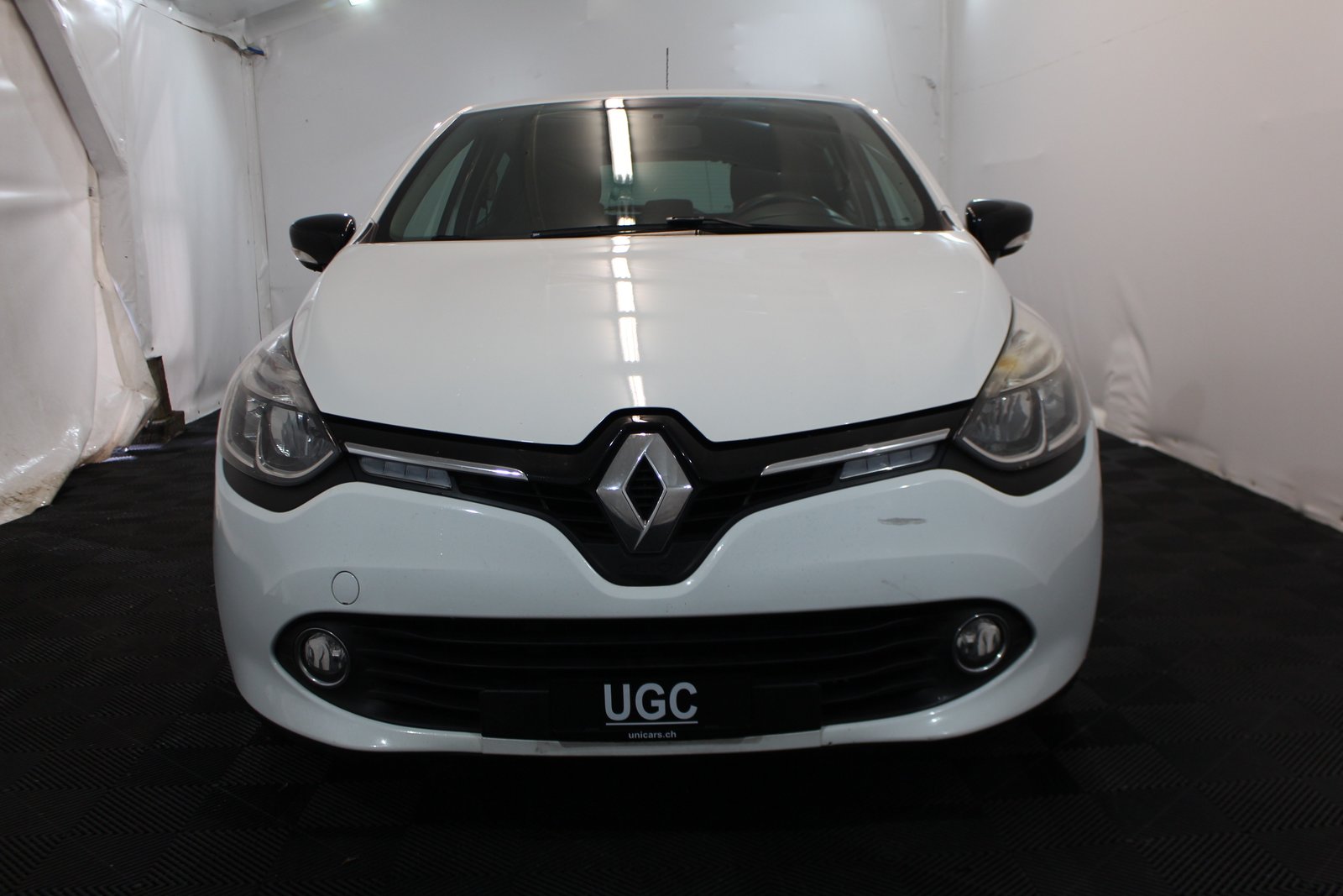 RENAULT Clio 1.2 TCe 120 Limited S/S, Petrol, Second hand / Used, Automatic - 2
