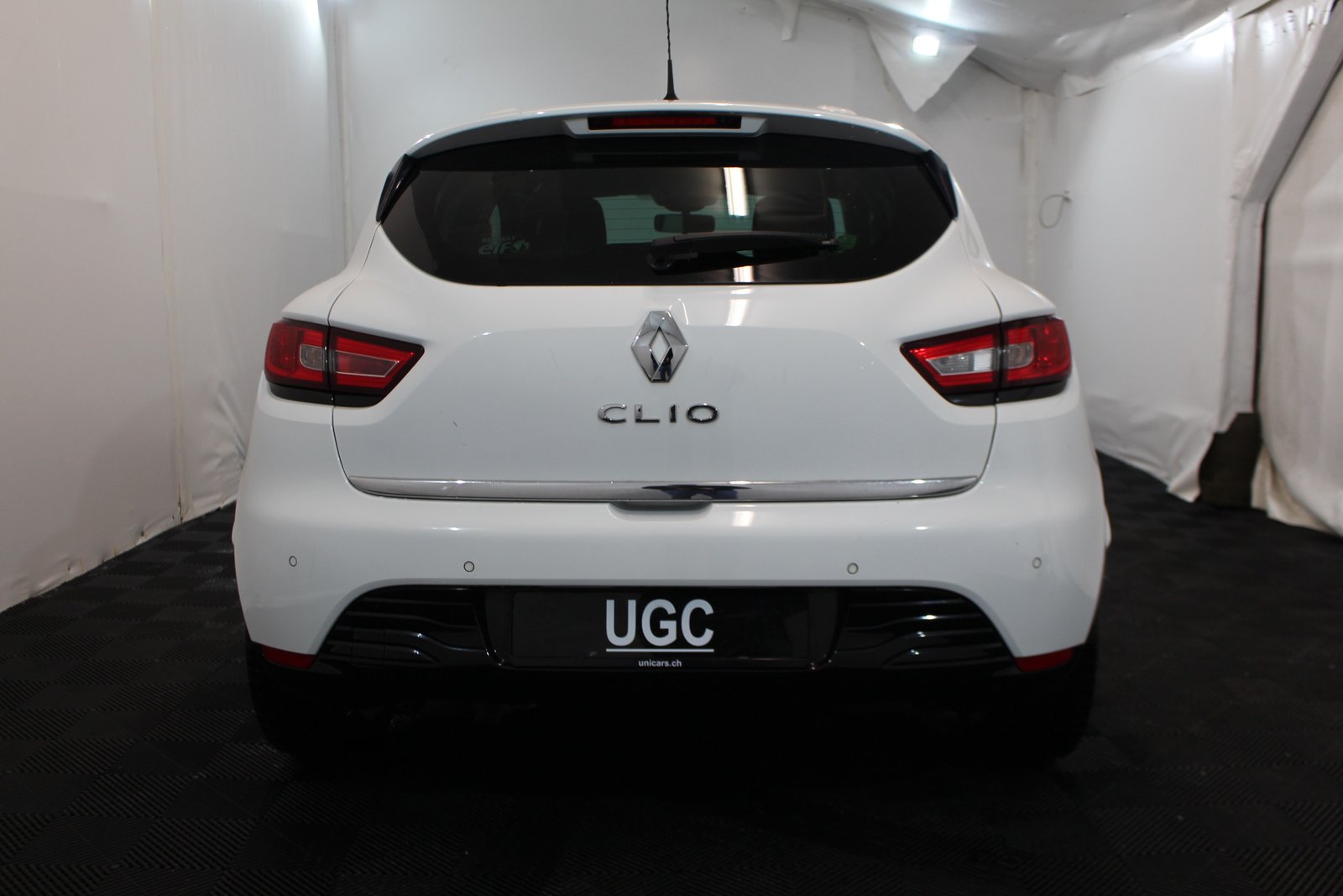 RENAULT Clio 1.2 TCe 120 Limited S/S, Petrol, Second hand / Used, Automatic - 5