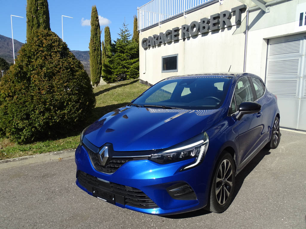 RENAULT Clio 1.6 E-Tech Intens