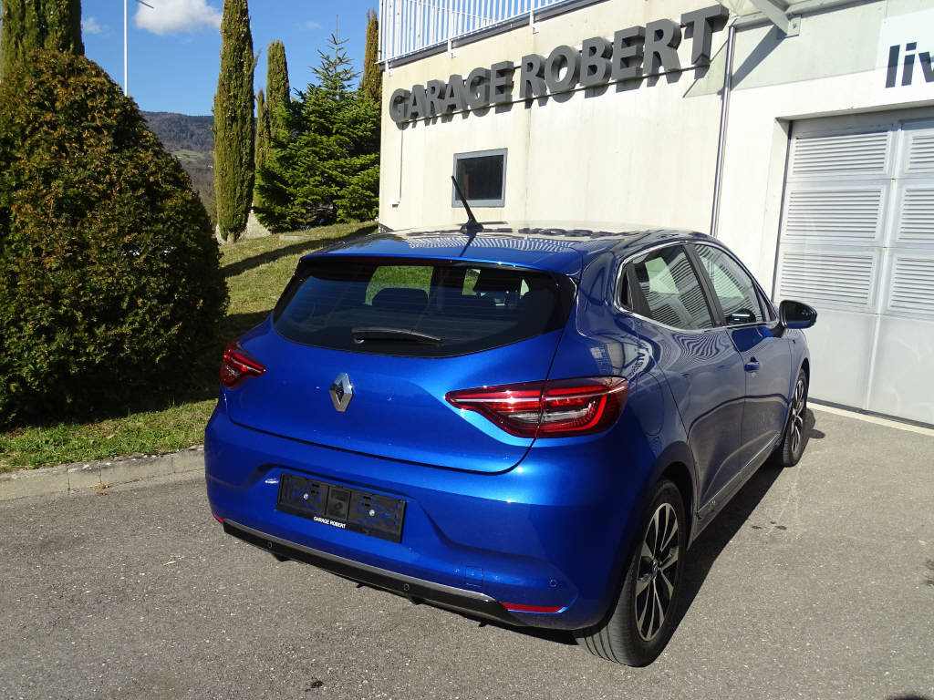 RENAULT Clio 1.6 E-Tech Intens, Full-Hybrid Petrol/Electric, Second hand / Used, Automatic - 3