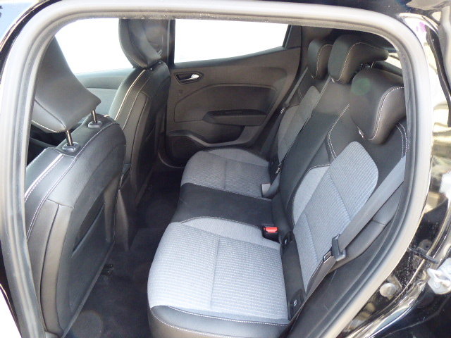 RENAULT Clio 1.0 TCe techno, Petrol, Second hand / Used, Manual - 7