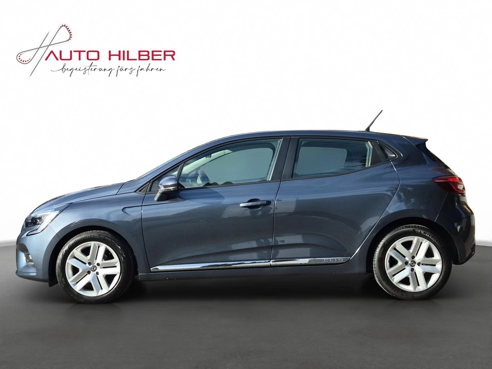 RENAULT Clio 1.0 Intens, Petrol, Second hand / Used, Manual - 4