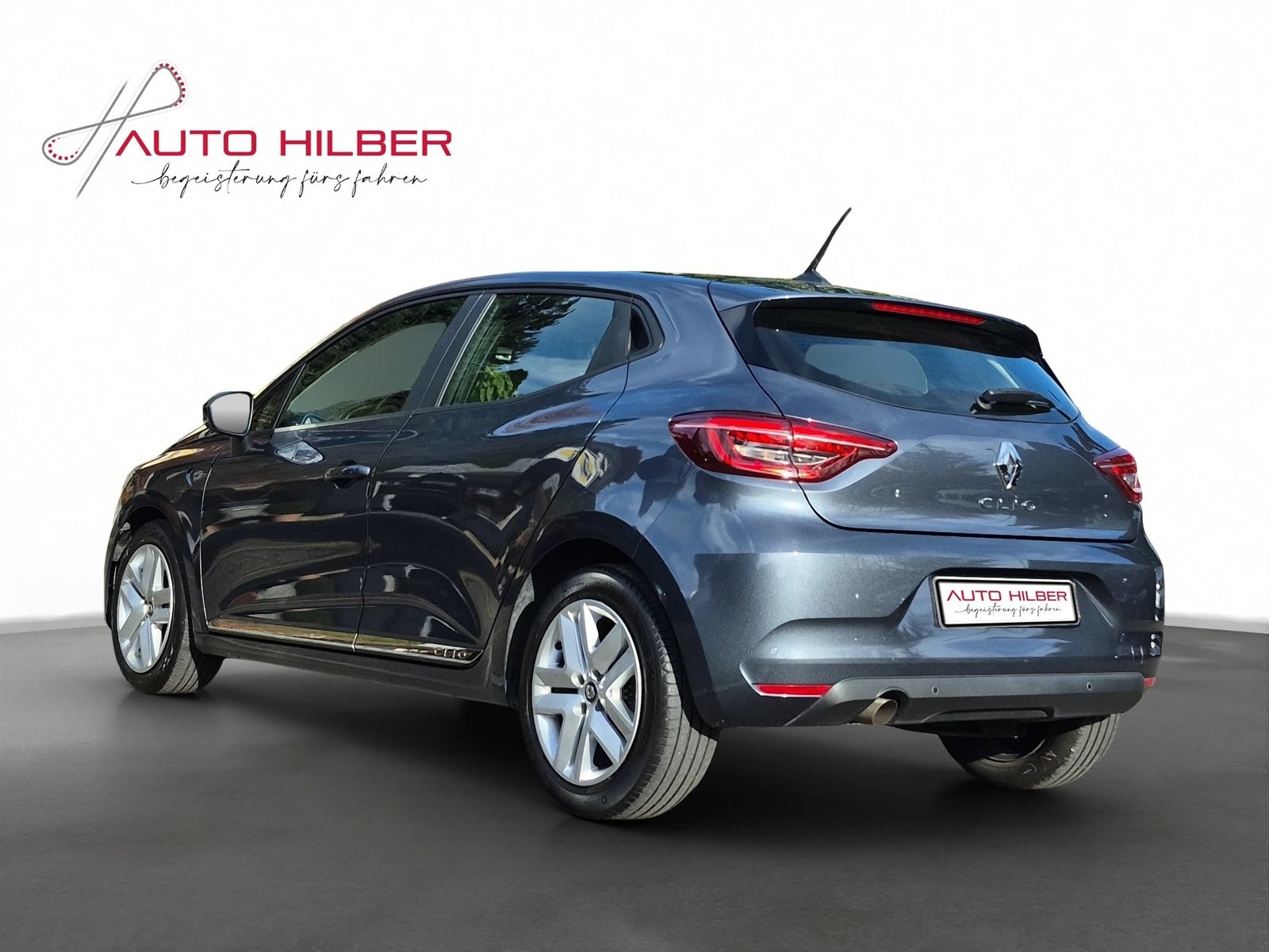RENAULT Clio 1.0 Intens, Petrol, Second hand / Used, Manual - 5