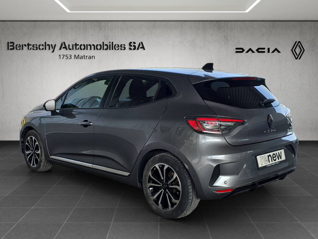 RENAULT Clio 1.6 E-Tech techno, Full-Hybrid Petrol/Electric, Second hand / Used, Automatic - 3