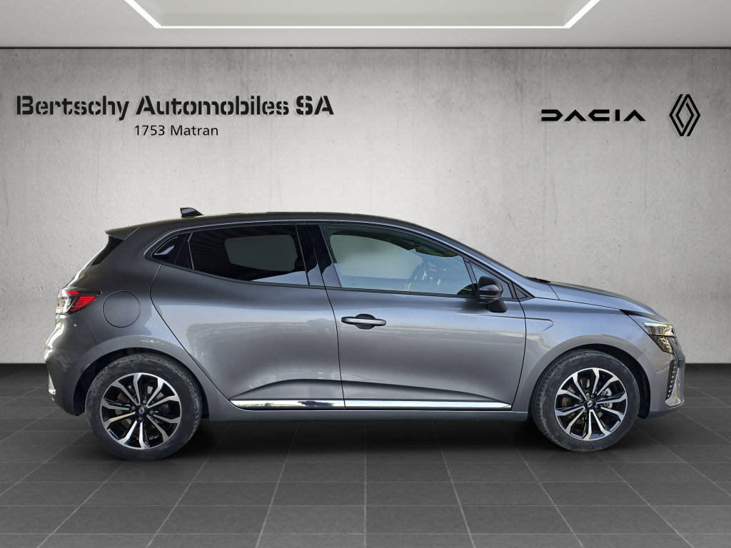 RENAULT Clio 1.6 E-Tech techno, Full-Hybrid Petrol/Electric, Second hand / Used, Automatic - 6