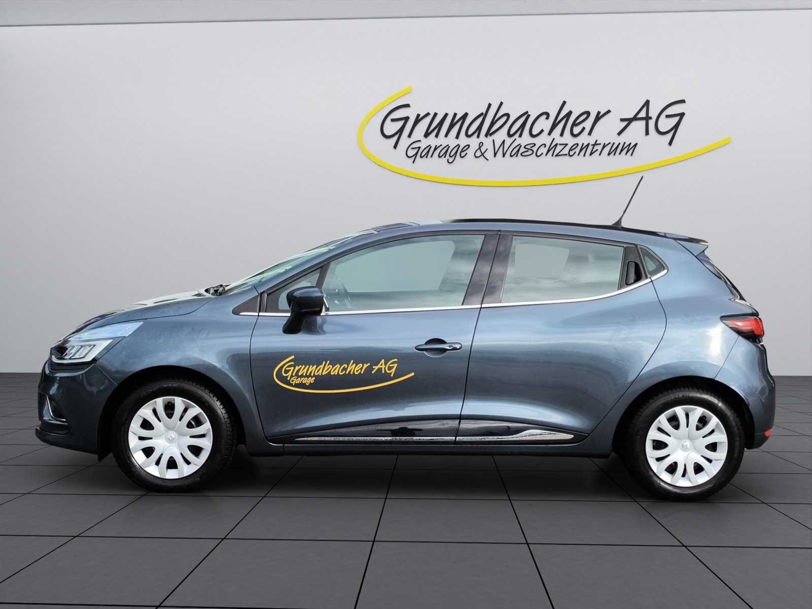 RENAULT Clio 0.9 TCe Intens S/S, Essence, Occasion / Utilisé, Manuelle - 4