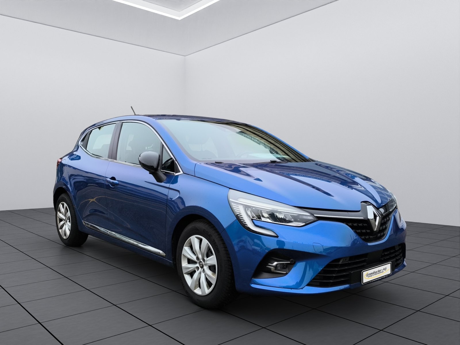 RENAULT Clio 1.0 TCe 100 Intens, Benzin, Occasion / Gebraucht, Handschaltung - 2