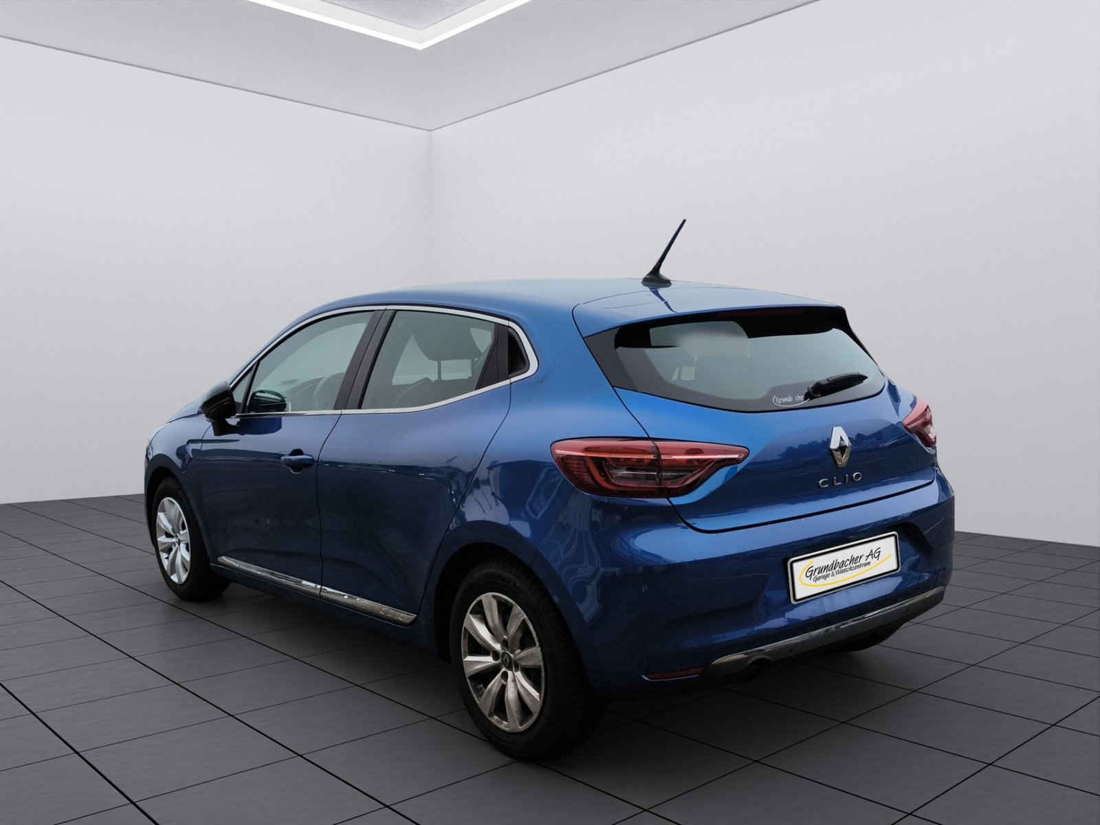 RENAULT Clio 1.0 TCe 100 Intens, Benzin, Occasion / Gebraucht, Handschaltung - 5