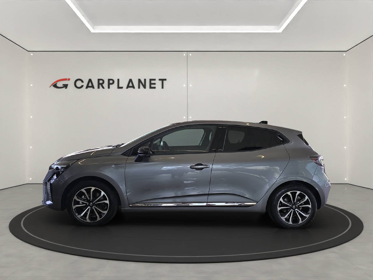 RENAULT Clio 1.6 E-Tech techno, Full-Hybrid Petrol/Electric, Second hand / Used, Automatic - 2