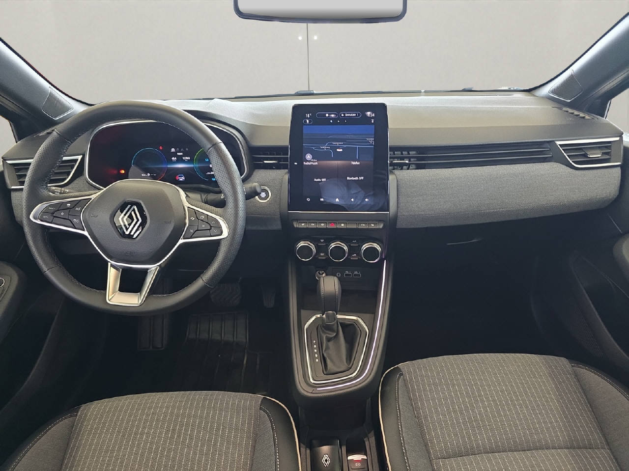 RENAULT Clio 1.6 E-Tech techno, Full-Hybrid Petrol/Electric, Second hand / Used, Automatic - 5