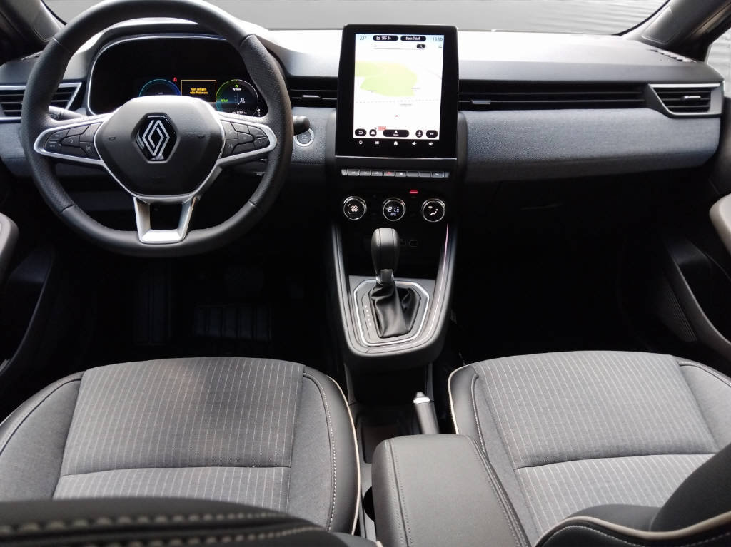 RENAULT Clio 1.6 E-Tech techno, Full-Hybrid Petrol/Electric, Second hand / Used, Automatic - 5