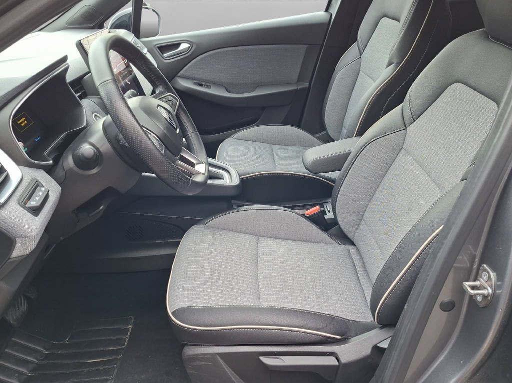 RENAULT Clio 1.6 E-Tech techno, Voll-Hybrid Benzin/Elektro, Occasion / Gebraucht, Automatik - 4