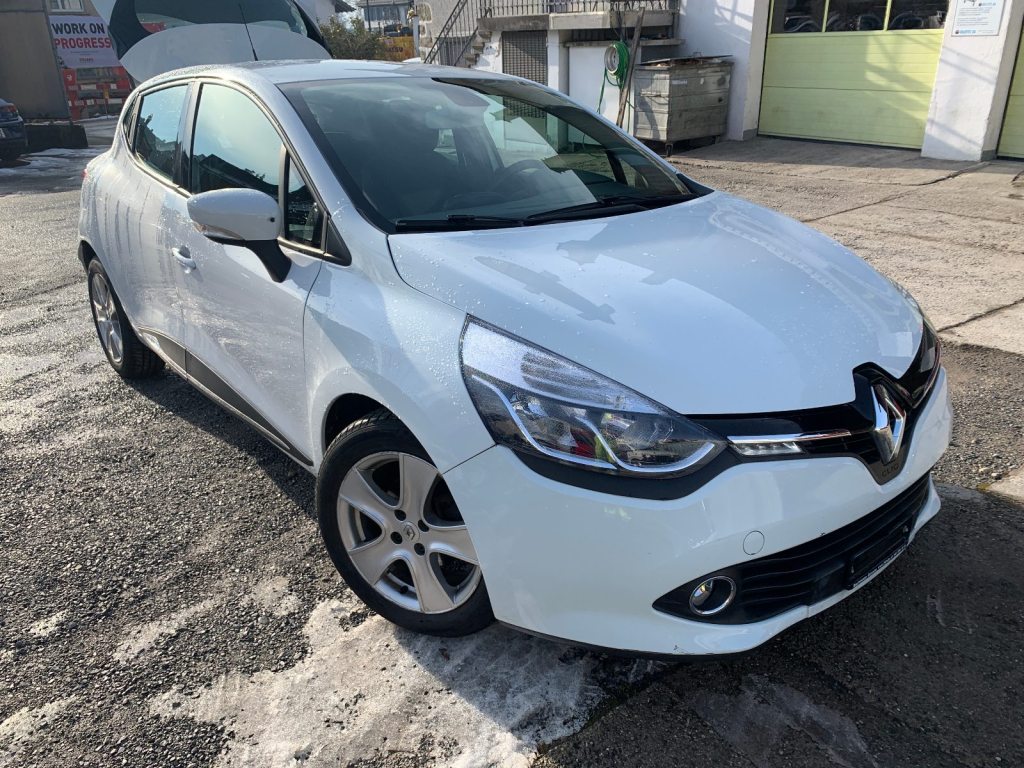 RENAULT CLIO 1.2 TCe 120 Swiss Edition, Essence, Occasion / Utilisé, Automatique - 2