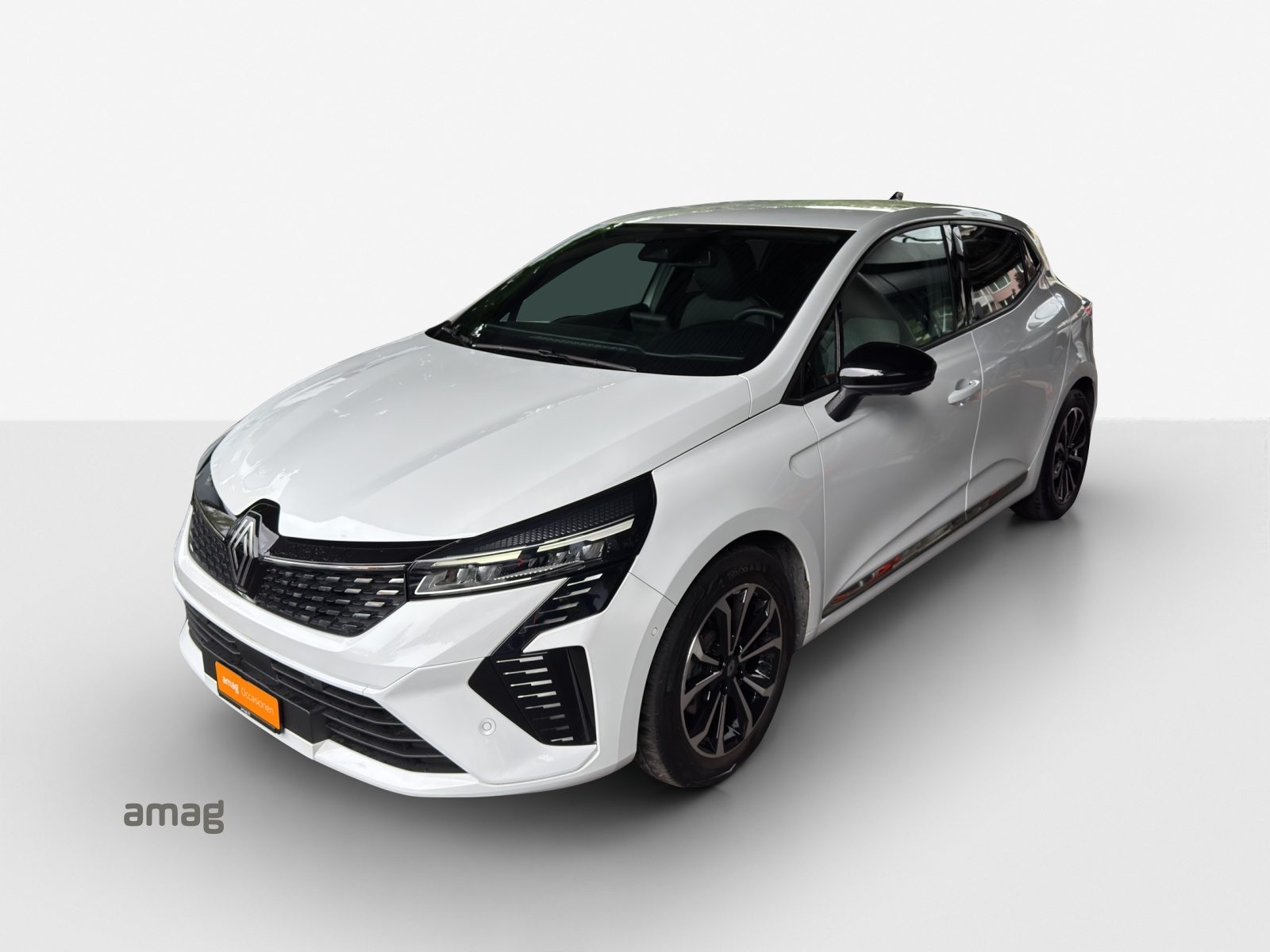 RENAULT Clio 1.6 E-Tech Techno