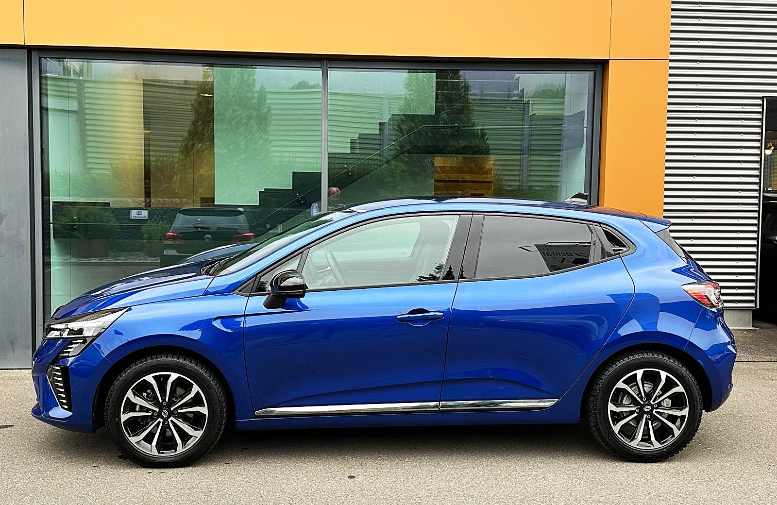 RENAULT Clio 1.6 E-Tech techno / CH Auslieferung, Hybride Intégral Essence/Électricité, Occasion / Utilisé, Automatique - 5