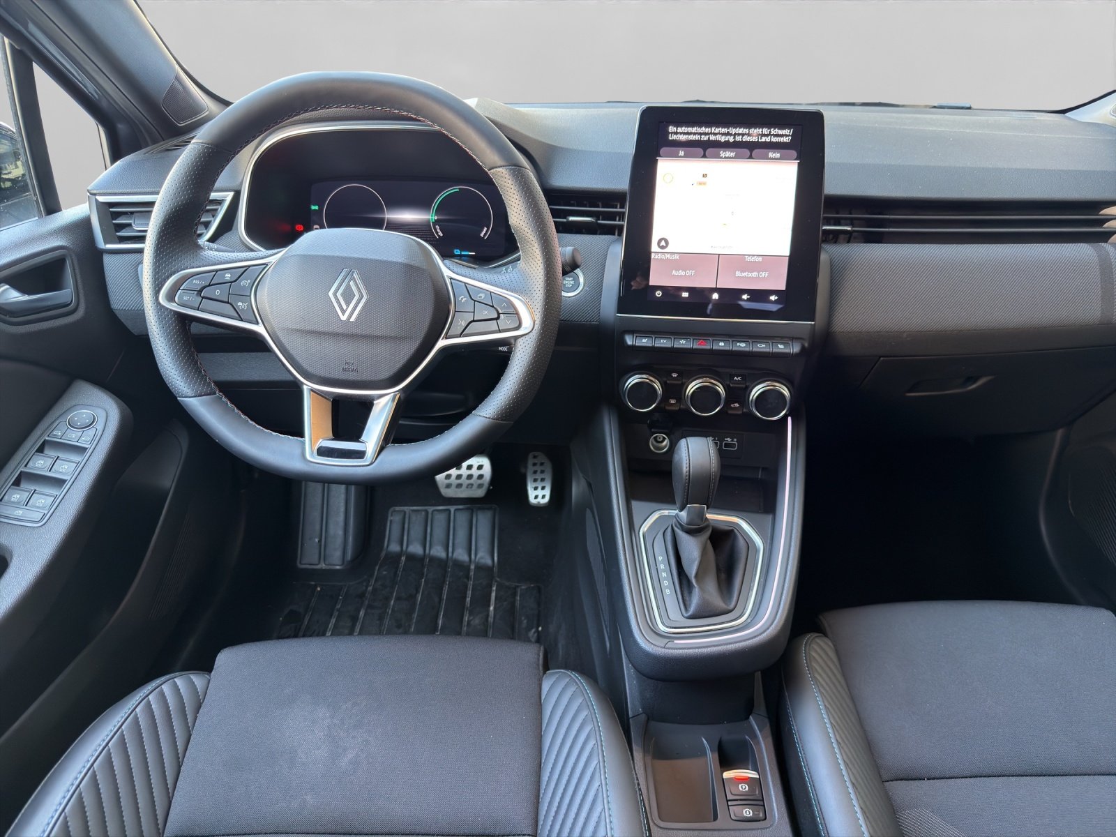 RENAULT Clio 1.6 E-Tech esprit Alpine, Full-Hybrid Petrol/Electric, Second hand / Used, Automatic - 7