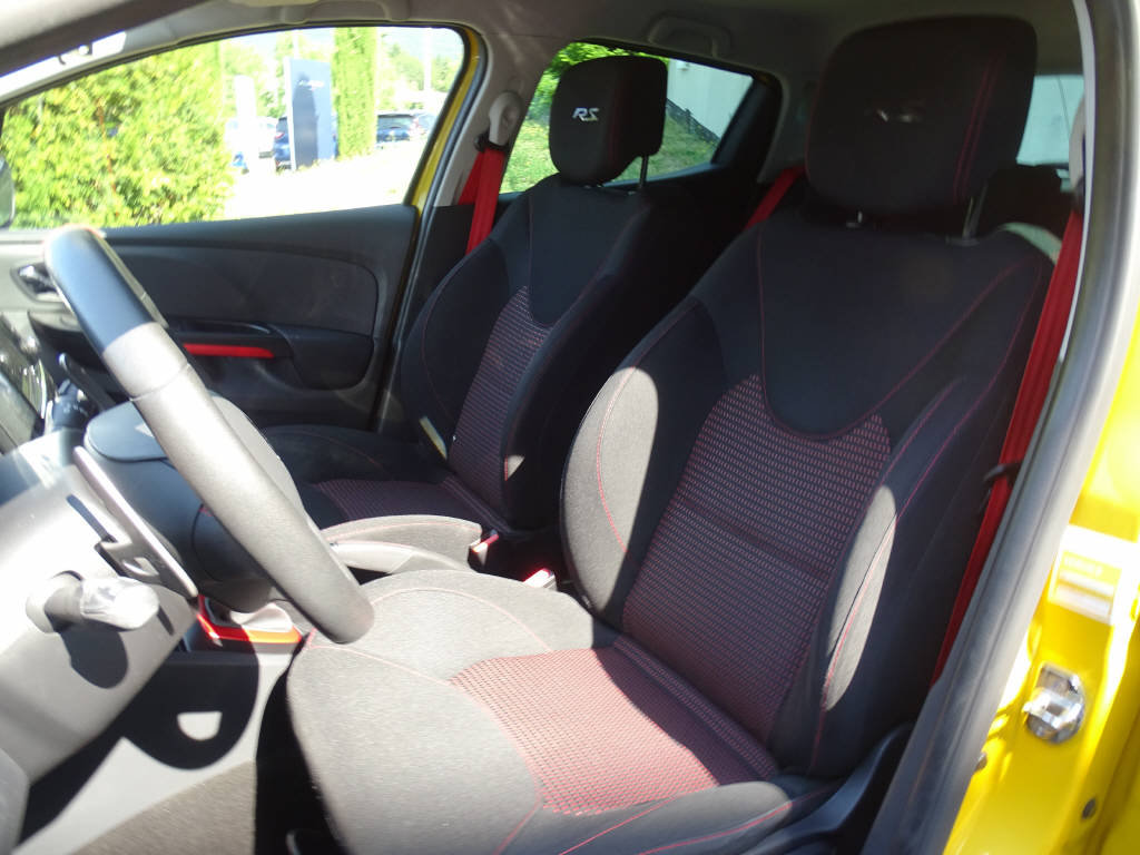RENAULT Clio Sport 1.6 T 200 RS, Petrol, Second hand / Used, Automatic - 5