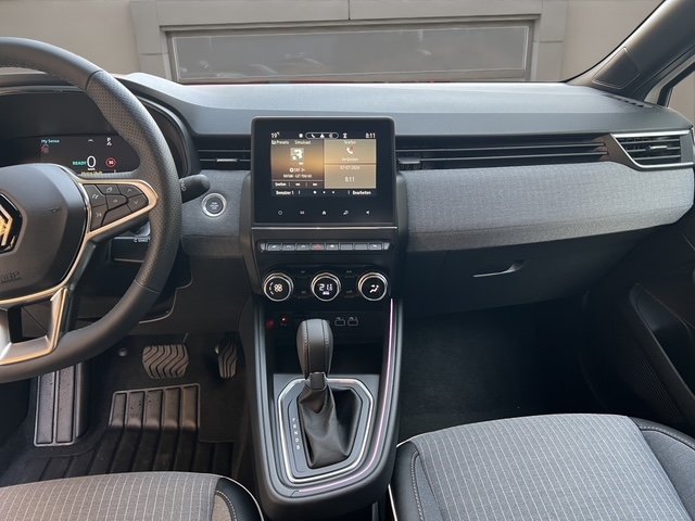 RENAULT Clio E-Tech techno Hybrid, Hybride Intégral Essence/Électricité, Occasion / Utilisé, Automatique - 7