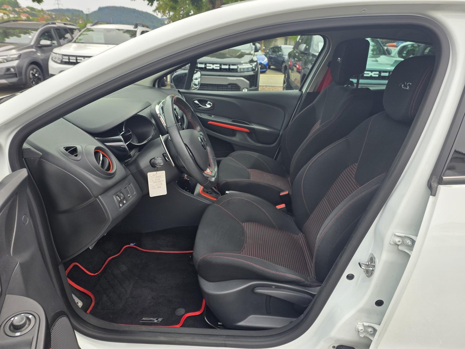 RENAULT Clio Sport 1.6T 16V RS, Benzin, Occasion / Gebraucht, Automatik - 6