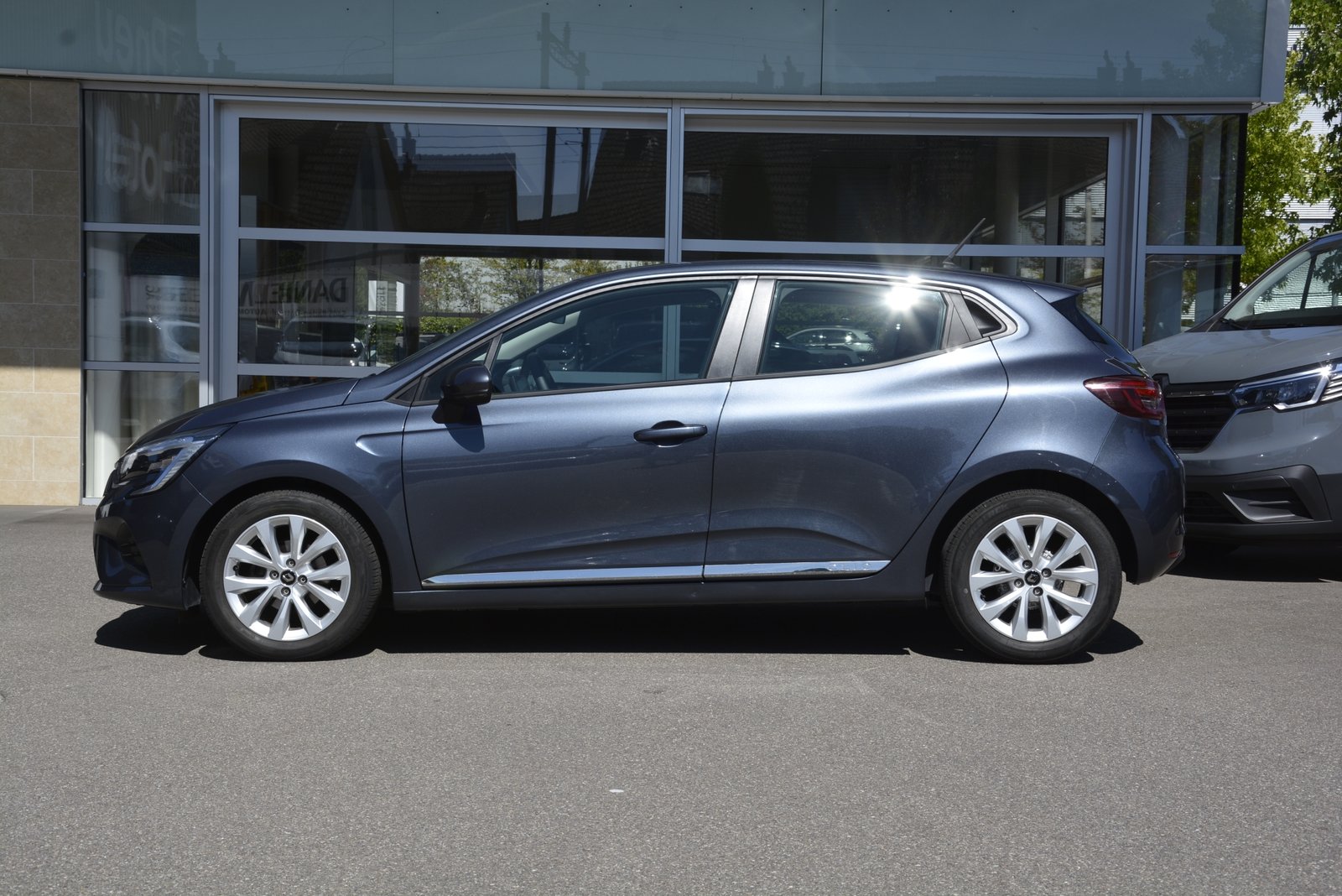 RENAULT Clio 1.0 TCe Zen CVT, Benzin, Occasion / Gebraucht, Automatik - 3
