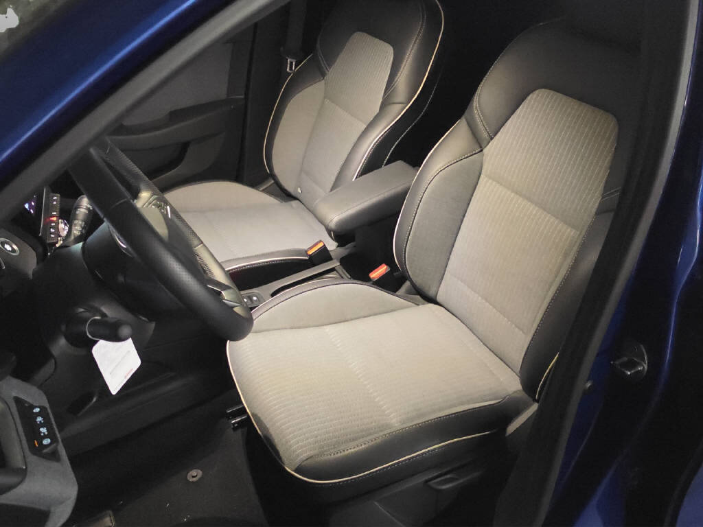 RENAULT Clio 1.0 TCe techno CVT, Benzin, Occasion / Gebraucht, Automatik - 4