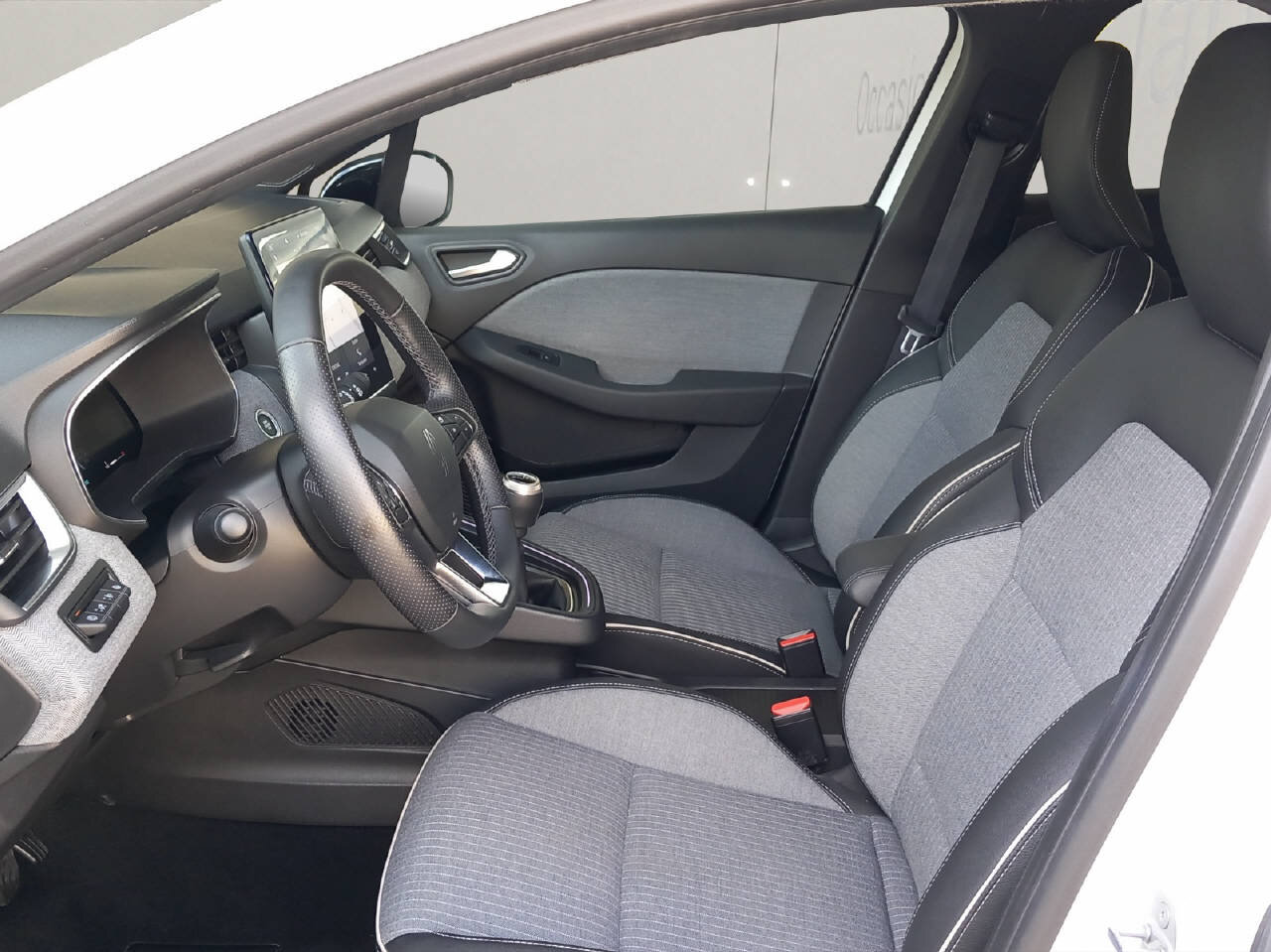 RENAULT Clio 1.0 TCe techno, Benzin, Occasion / Gebraucht, Handschaltung - 4