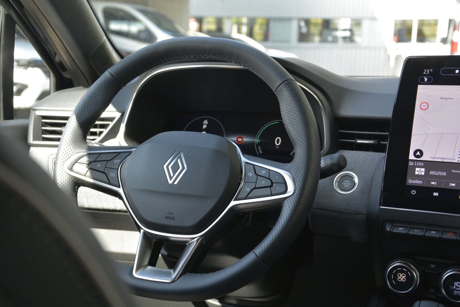 RENAULT Clio 1.6 E-Tech techno, Full-Hybrid Petrol/Electric, Second hand / Used, Automatic - 7