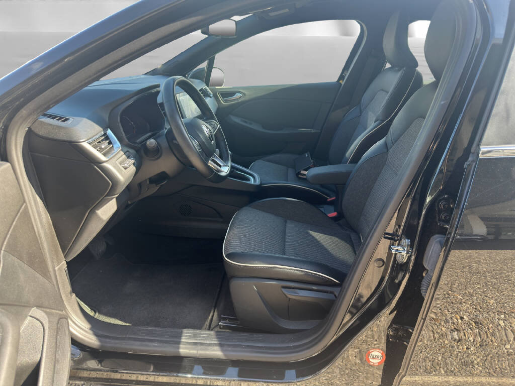 RENAULT Clio 1.0 TCe Intens CVT, Petrol, Second hand / Used, Automatic - 4