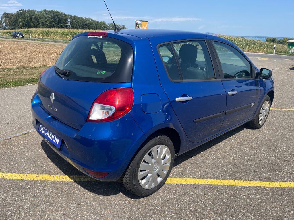RENAULT CLIO 1.2 16V 75 Expression, Essence, Occasion / Utilisé, Manuelle - 5