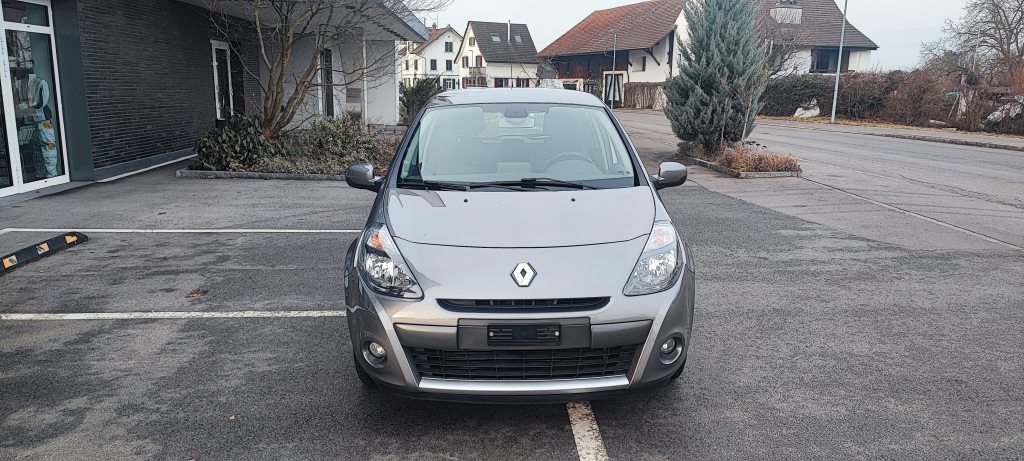 RENAULT CLIO 1.2 TCe 100 Dynamique, Benzin, Occasion / Gebraucht, Handschaltung - 3