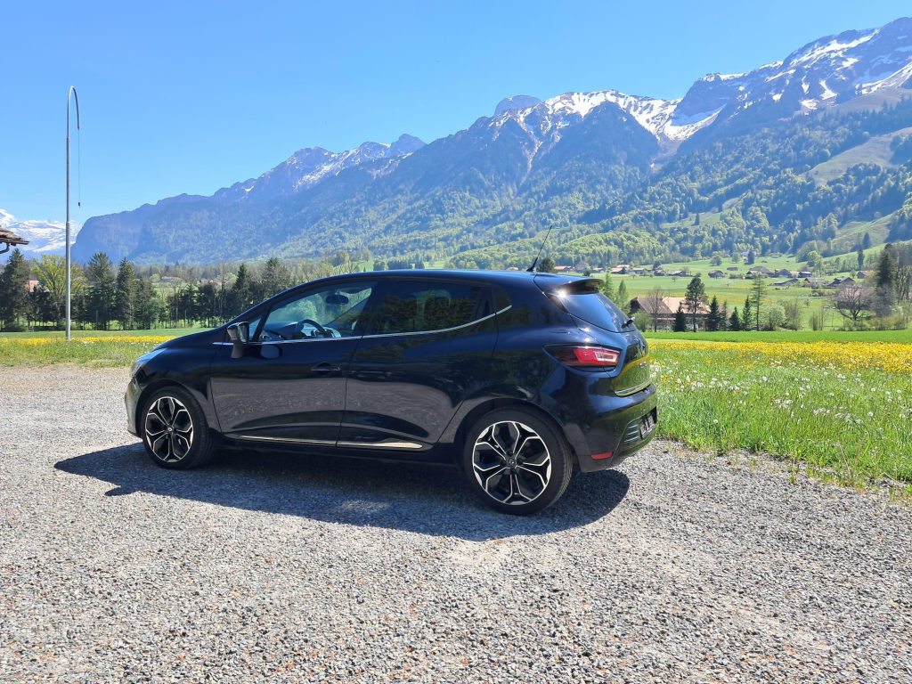 RENAULT CLIO 1.2 TCe 120 90th Anniv. S/S, Essence, Occasion / Utilisé, Automatique - 3