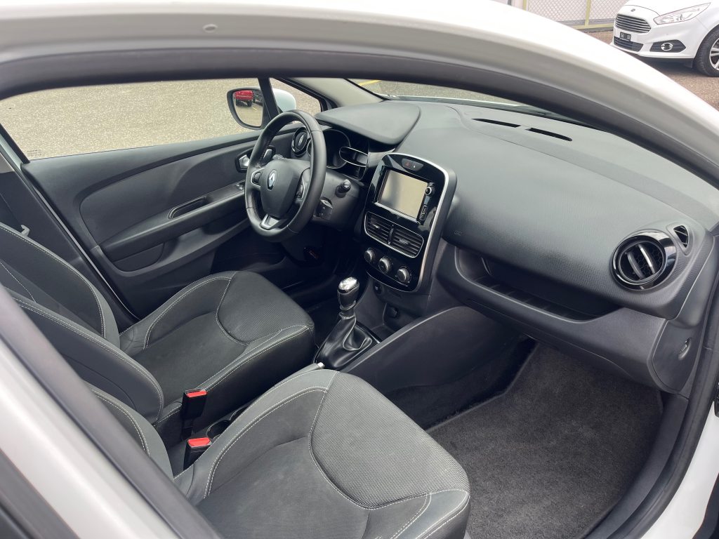RENAULT CLIO 1.2 TCe 120 GT Line S/S, Petrol, Second hand / Used, Manual - 6