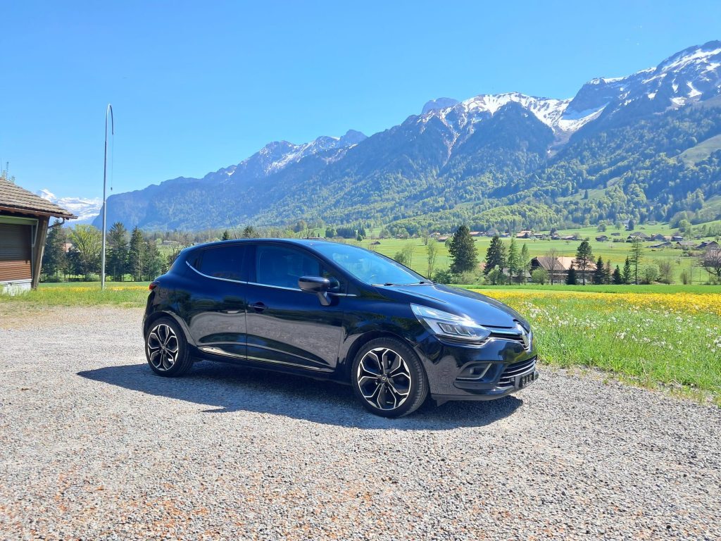 RENAULT CLIO 1.2 TCe 120 90th Anniv. S/S, Essence, Occasion / Utilisé, Automatique - 6