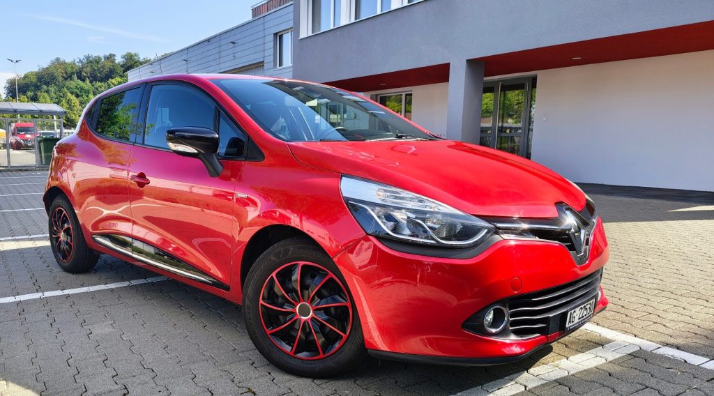 RENAULT CLIO 0.9 TCe DELUXE Limited Edition