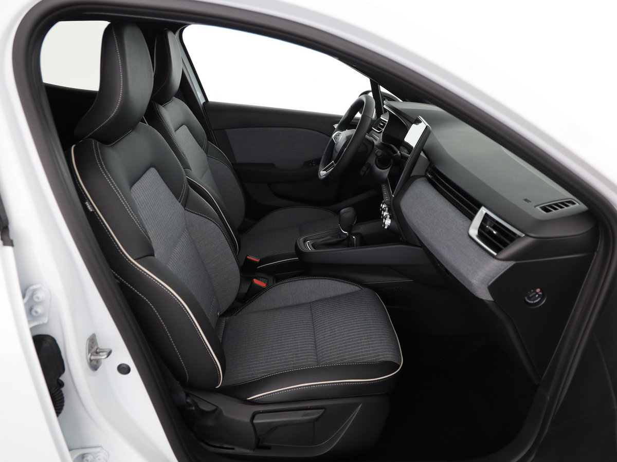 RENAULT Clio 1.6 E-Tech techno, Voll-Hybrid Benzin/Elektro, Vorführwagen, Automat - 7