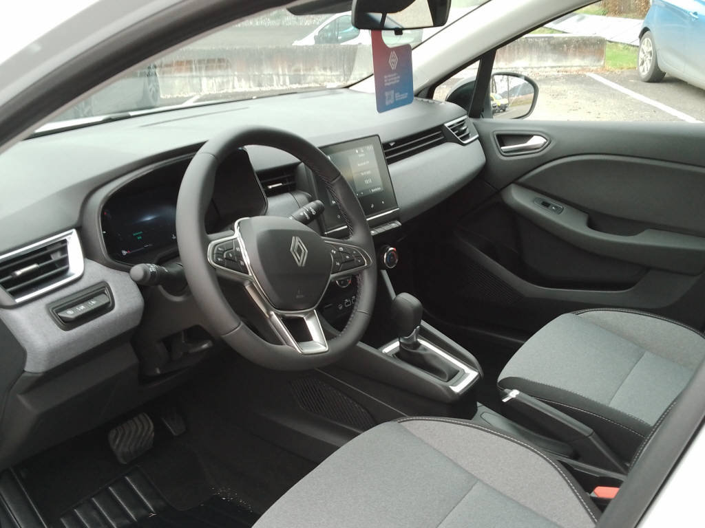 RENAULT Clio 1.0 TCe evolution CVT, Petrol, Ex-demonstrator, Automatic - 7