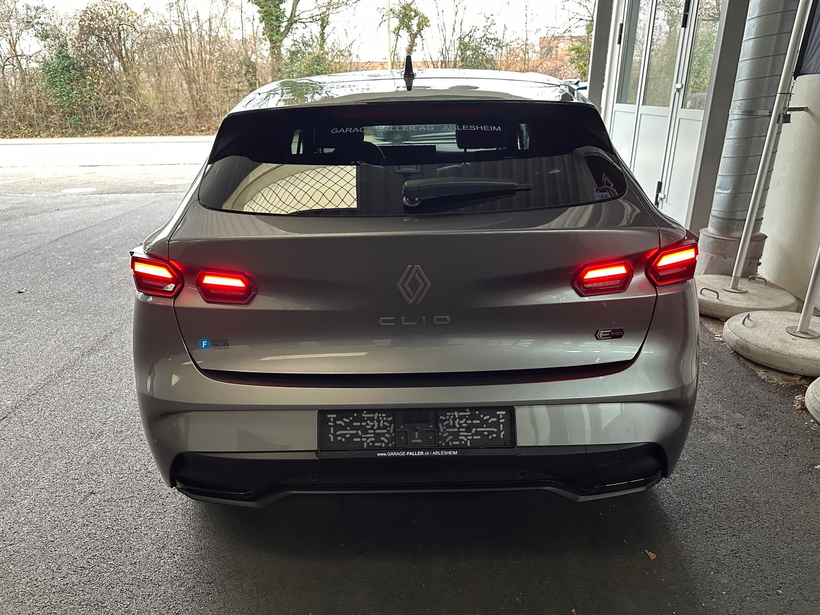 RENAULT CLIO E-TECH FULL HYBRID techno full hybrid E-Tech 160, Voll-Hybrid Benzin/Elektro, Vorführwagen, Automatik - 5