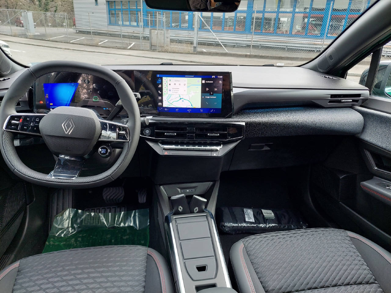 RENAULT CLIO E-TECH FULL HYBRID techno 160, Full-Hybrid Petrol/Electric, Ex-demonstrator, Automatic - 6