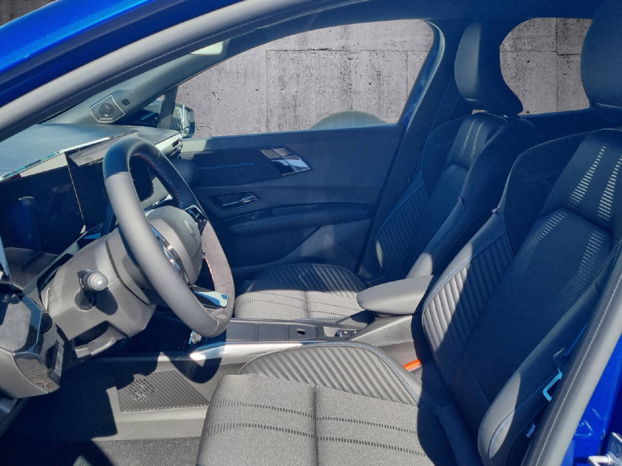 RENAULT Clio esprit Alpine full hybrid E-Tech 160, Full-Hybrid Petrol/Electric, Ex-demonstrator, Automatic - 6