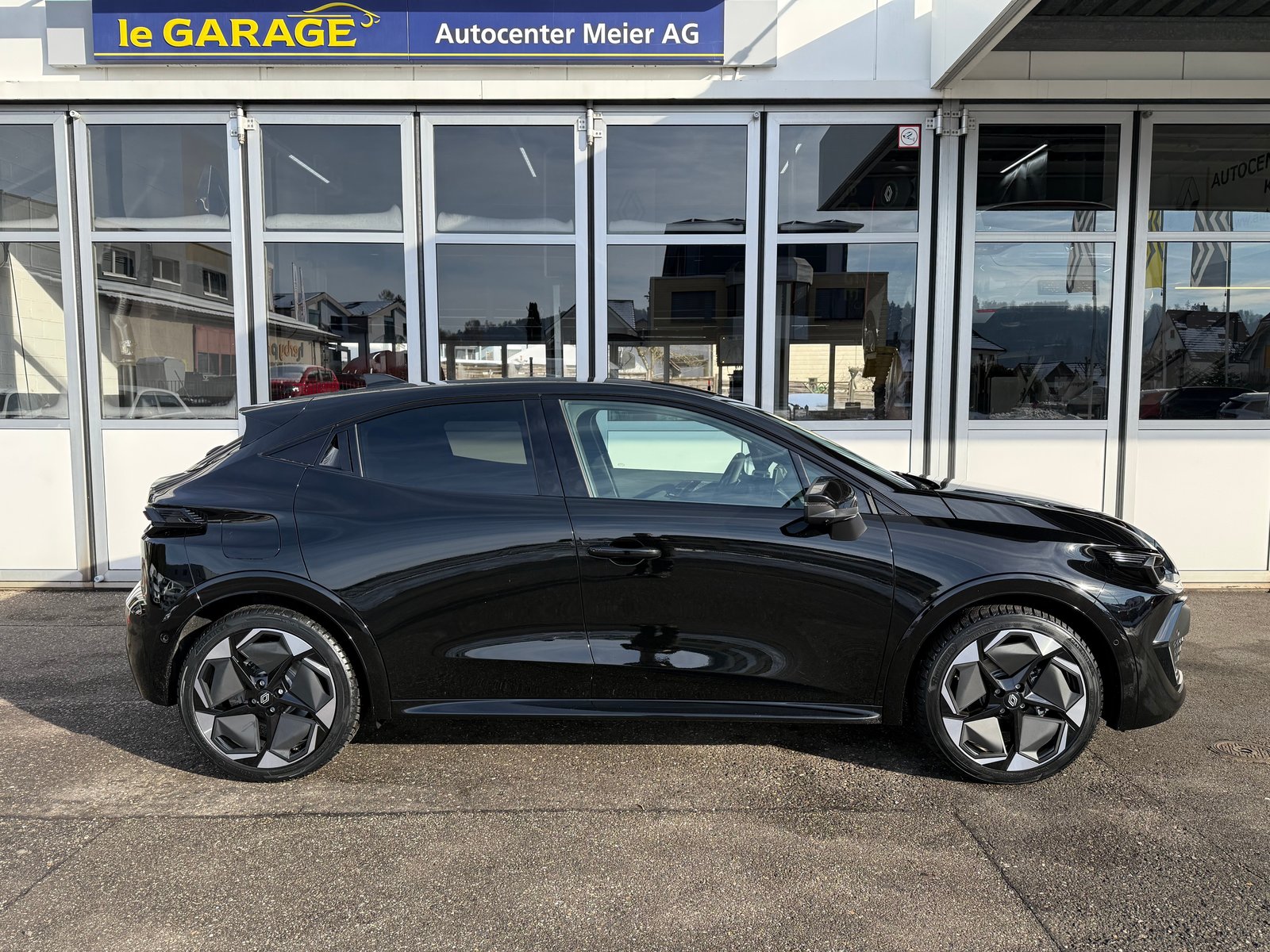 RENAULT Clio 1.8 E-Tech Techno, Benzin, Vorführwagen, Automatik - 3