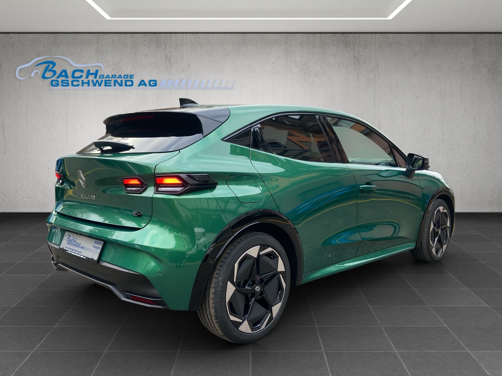 RENAULT Clio 1.8 E-Tech Techno, Petrol, Ex-demonstrator, Automatic - 4