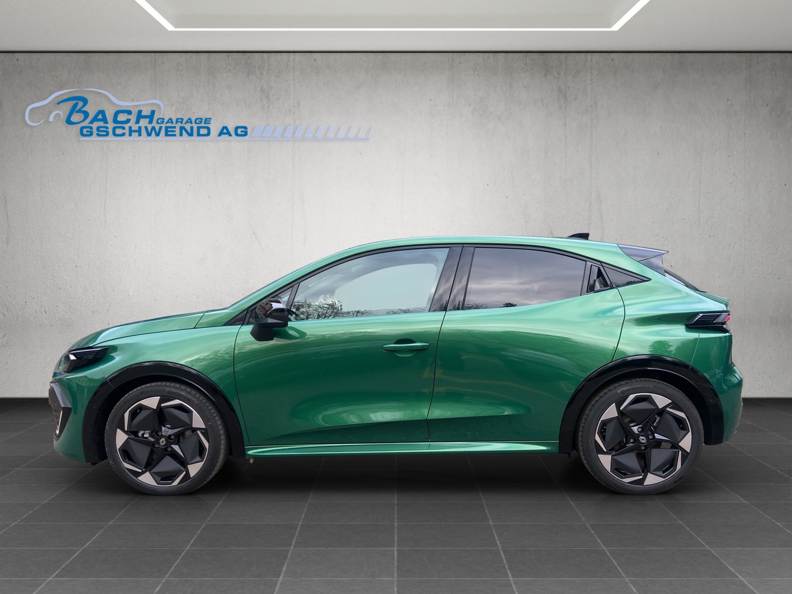 RENAULT Clio 1.8 E-Tech Techno, Petrol, Ex-demonstrator, Automatic - 6