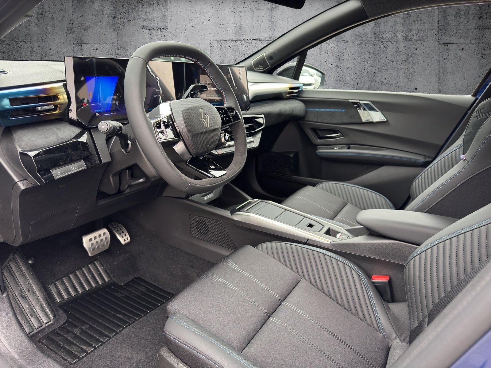 RENAULT Clio 1.8 E-Tech Esprit Alpine, Benzina, Auto dimostrativa, Automatico - 2