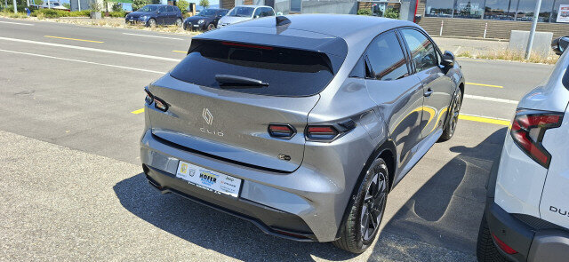 RENAULT Clio 1.8 E-Tech Techno, Benzina, Auto dimostrativa, Automatico - 4